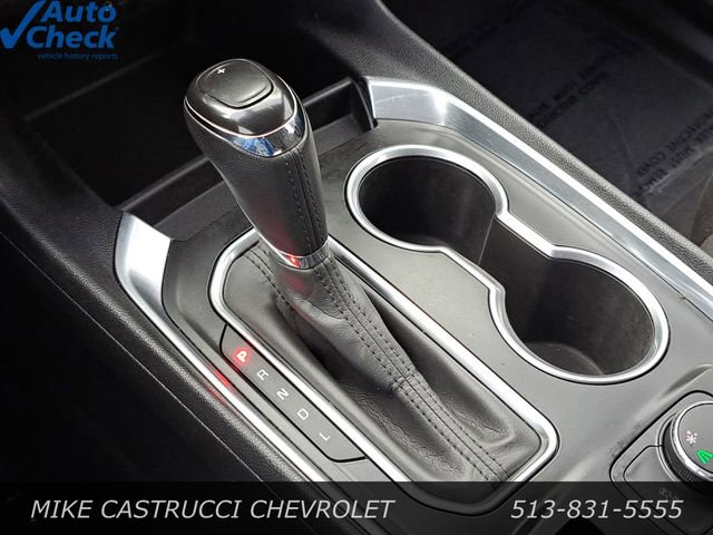 Used 2020 Chevrolet Traverse LT image 21