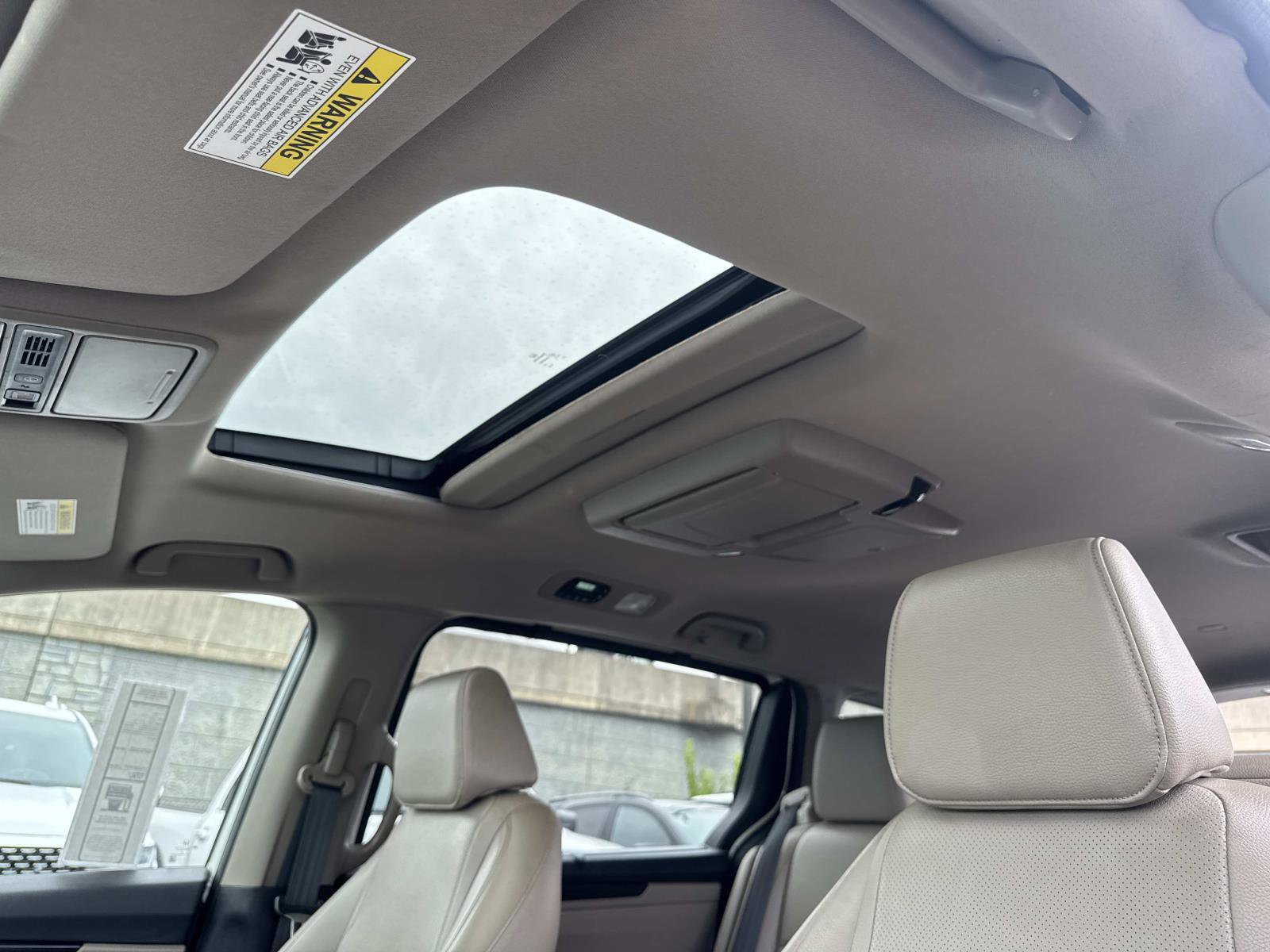 Used 2019 Honda Odyssey Elite image 18