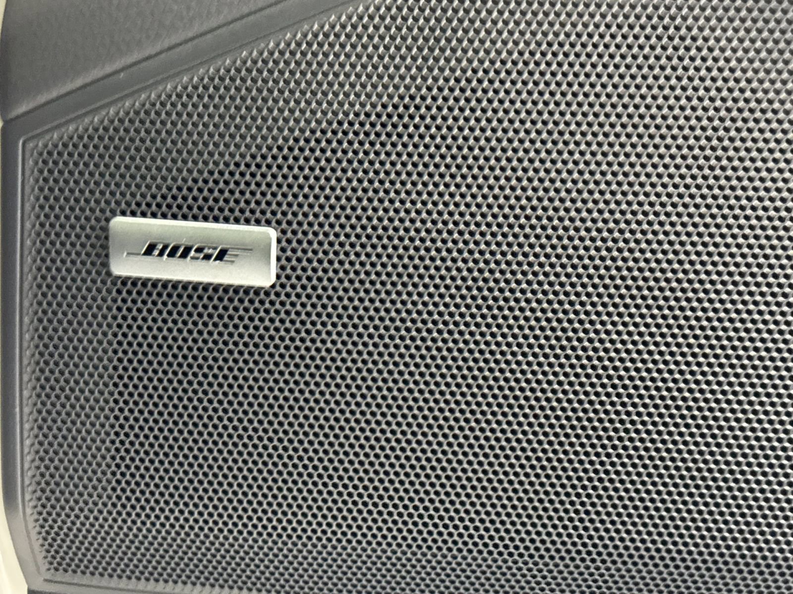 New 2026 Porsche Cayenne image 21