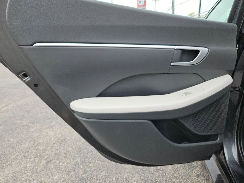 Used 2025 Hyundai Sonata SEL FWD image 18