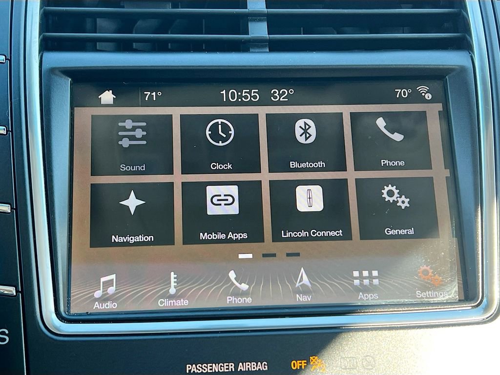 Used 2019 Lincoln Nautilus Reserve image 17