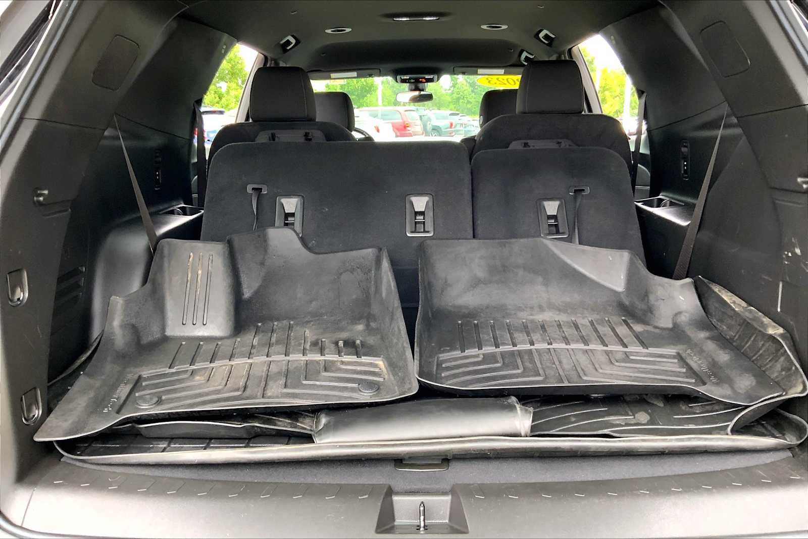 Used 2023 Chevrolet Traverse LT AWD/4WD image 34