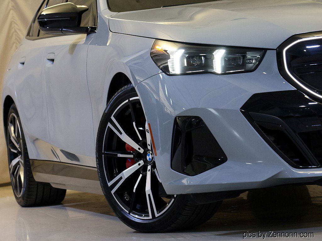 Certified 2025 BMW i5 M60 w/ Premium Package AWD/4WD image 4