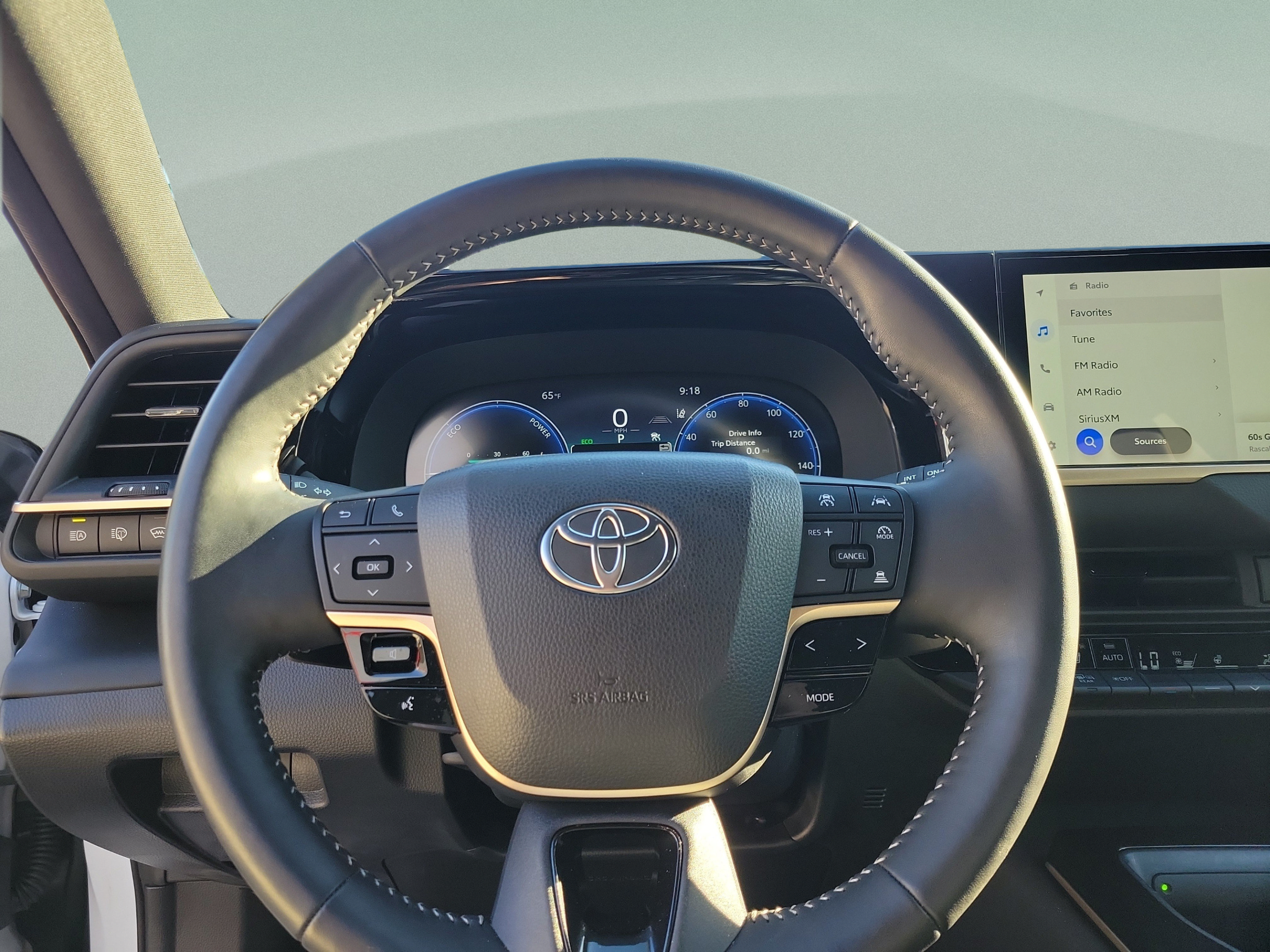 Certified 2025 Toyota Crown Signia AWD/4WD image 9
