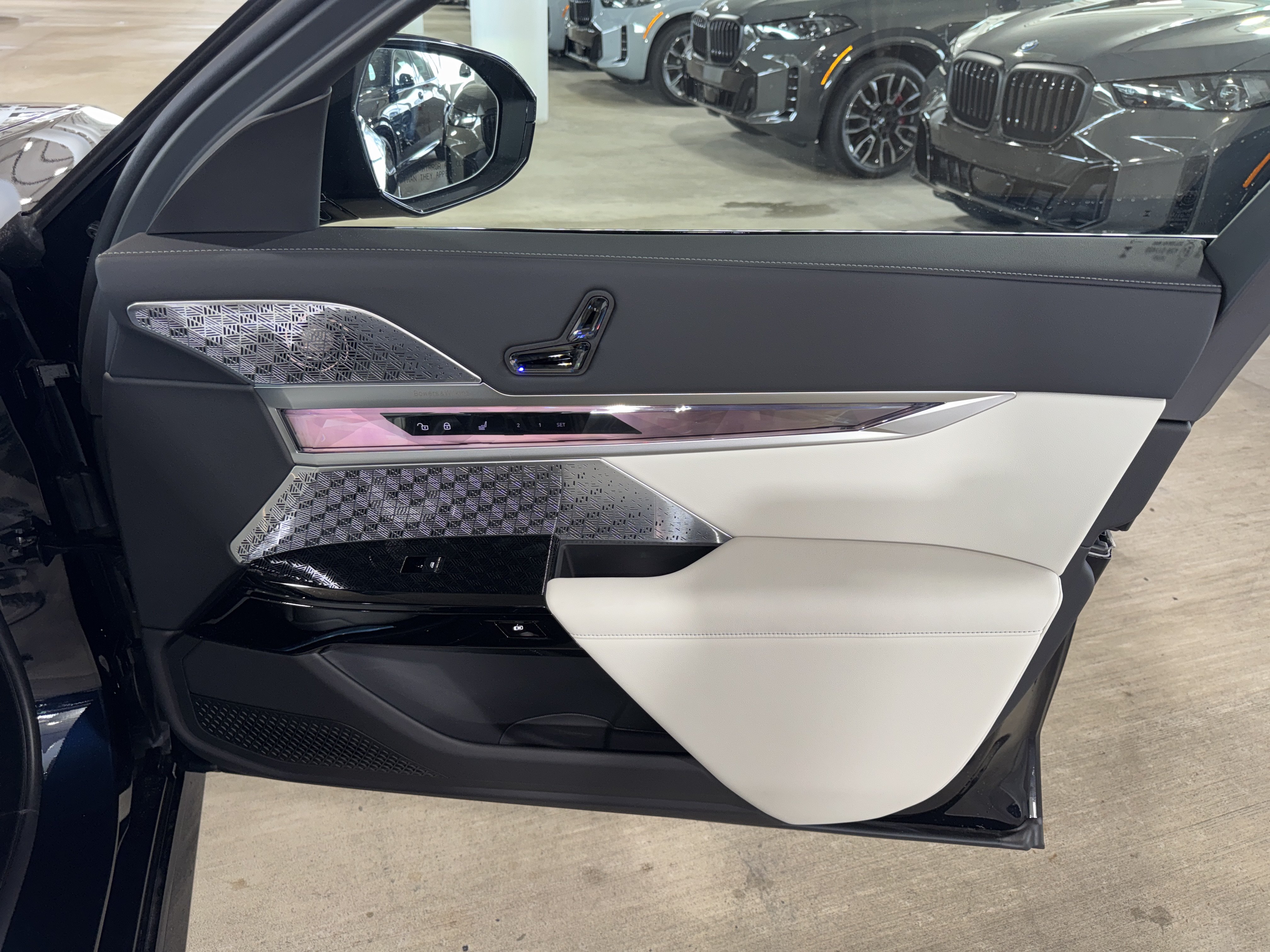 New 2026 BMW 740i RWD image 8