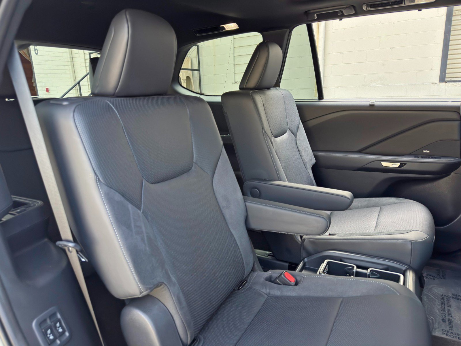 Used 2024 Lexus TX 500h AWD w/ Technology Package image 39