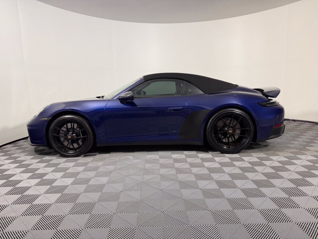 Certified 2025 Porsche 911 Carrera GTS RWD image 2