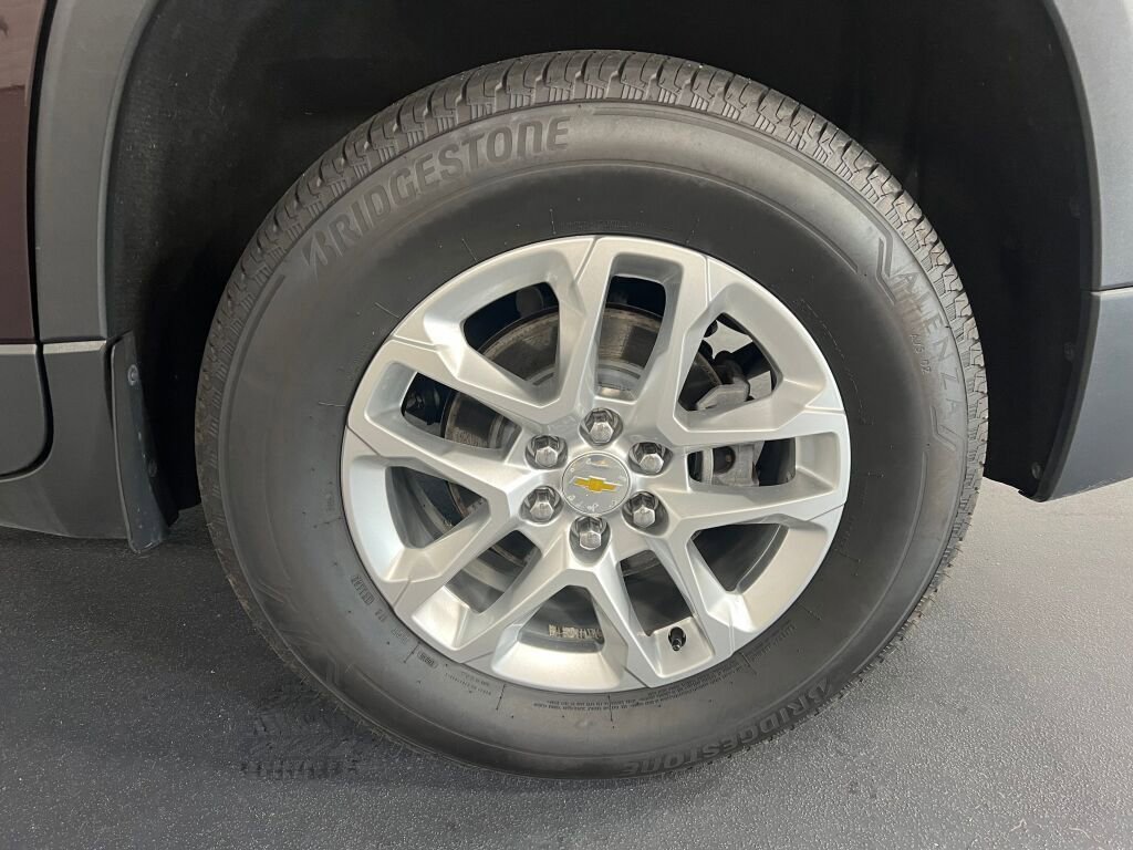 Used 2020 Chevrolet Traverse LT image 20
