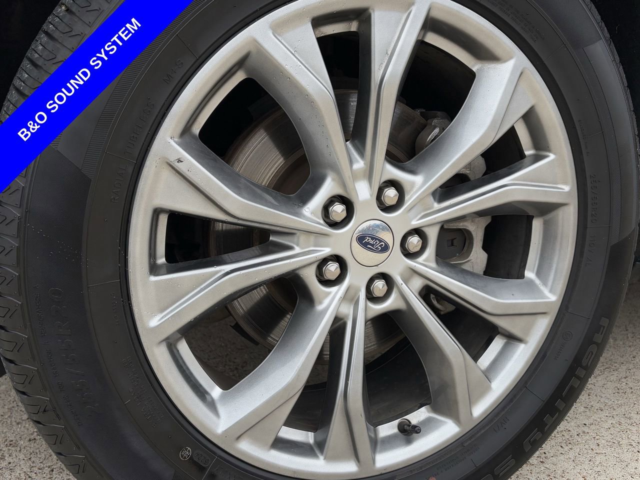 Used 2022 Ford Explorer Limited w/ Equipment Group 301A image 11