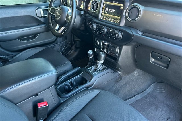 Used 2019 Jeep Wrangler Unlimited Sahara image 19