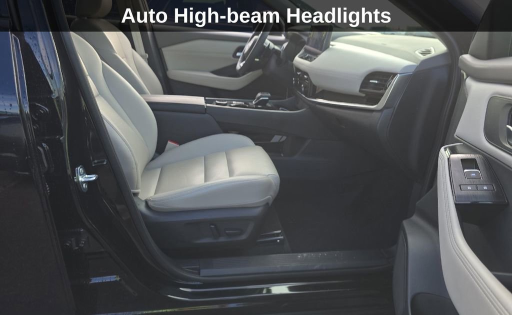 Used 2024 Nissan Rogue SL w/ SL Premium Package image 16