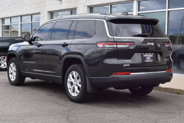 Used 2023 Jeep Grand Cherokee L Limited AWD/4WD image 9