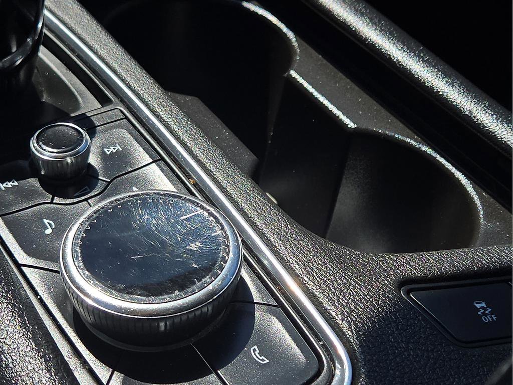 Used 2023 Cadillac XT6 Premium Luxury AWD/4WD image 16