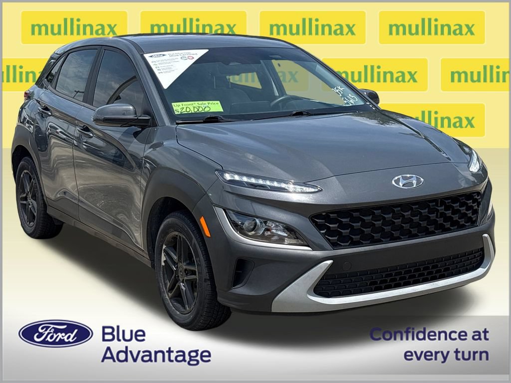 Used 2023 Hyundai Kona SE AWD/4WD image 2