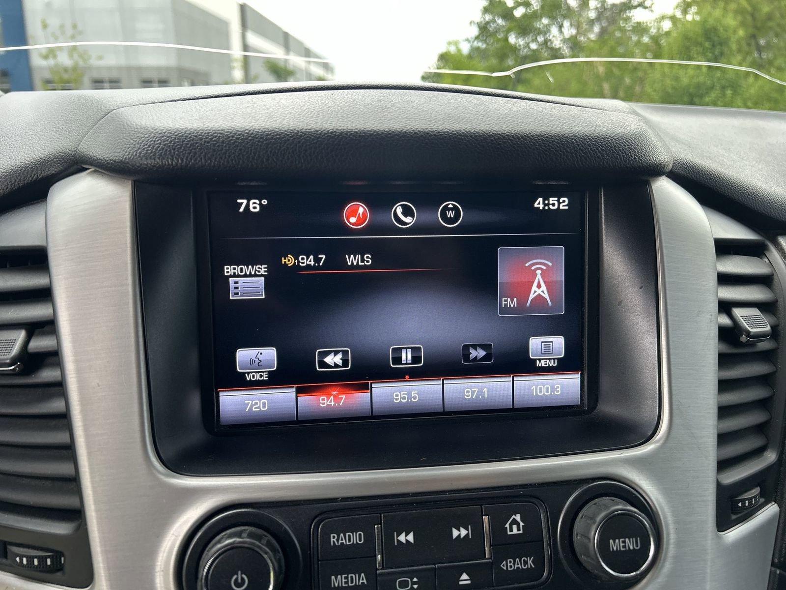Used 2015 GMC Yukon SLT AWD/4WD image 13
