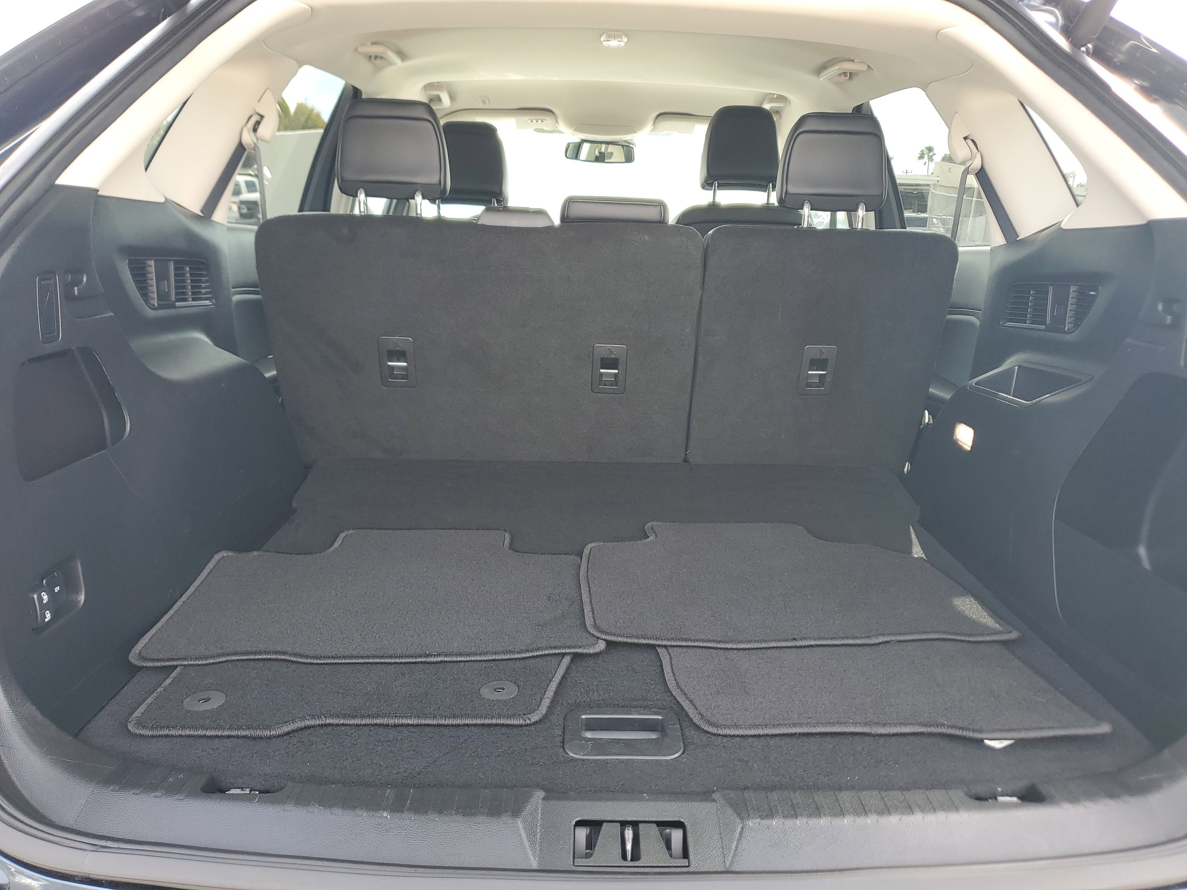 Used 2024 Ford Edge SEL w/ Convenience Package image 15