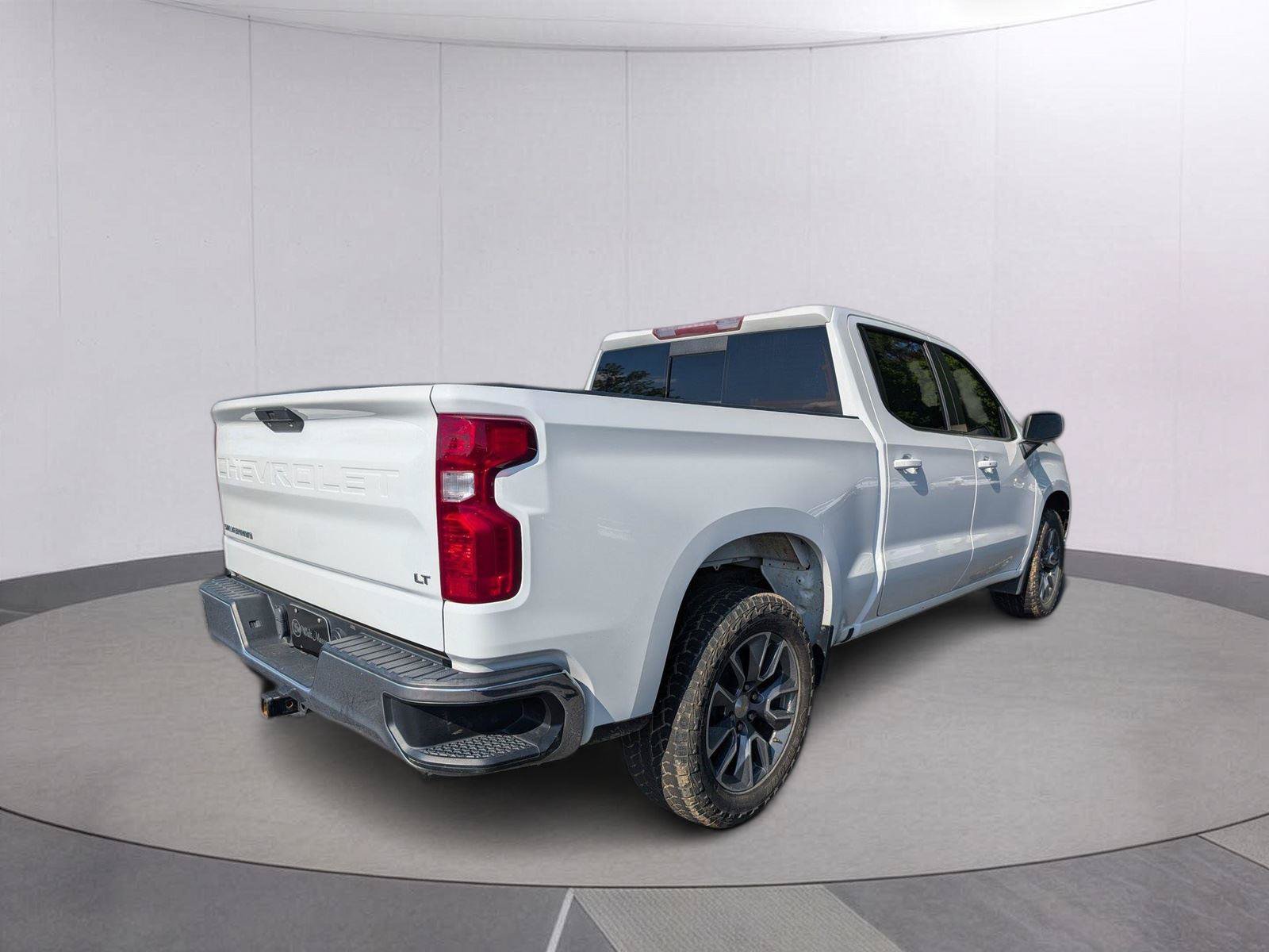 Used 2021 Chevrolet Silverado 1500 LT w/ All Star Edition Plus RWD image 5
