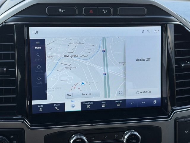 Used 2022 Ford F250 Lariat w/ Black Appearance Package image 3