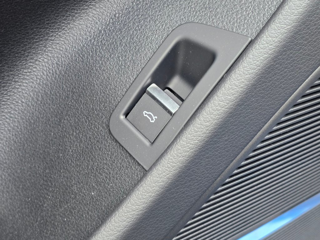 New 2026 Audi SQ8 Prestige AWD/4WD image 35