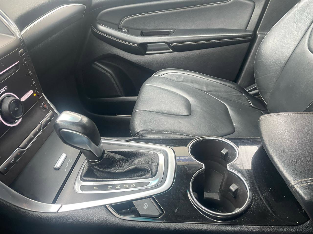 Used 2015 Ford Edge Titanium image 15