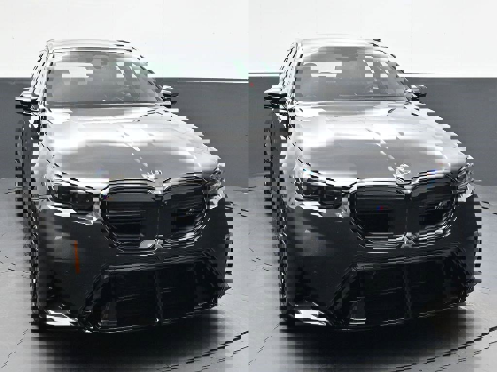 Used 2026 BMW M5 Touring image 9