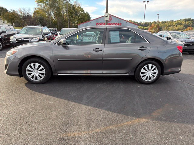 Used 2014 Toyota Camry LE FWD image 5