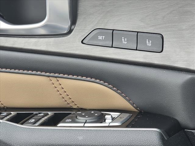 Used 2024 Kia Sorento SX Prestige w/ Olive Brown Leather Package image 22