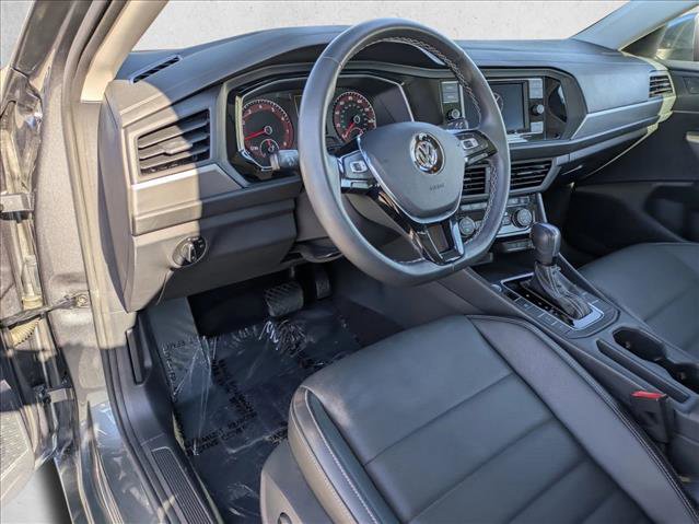 Used 2021 Volkswagen Jetta SE w/ SE Cold Weather Package image 10