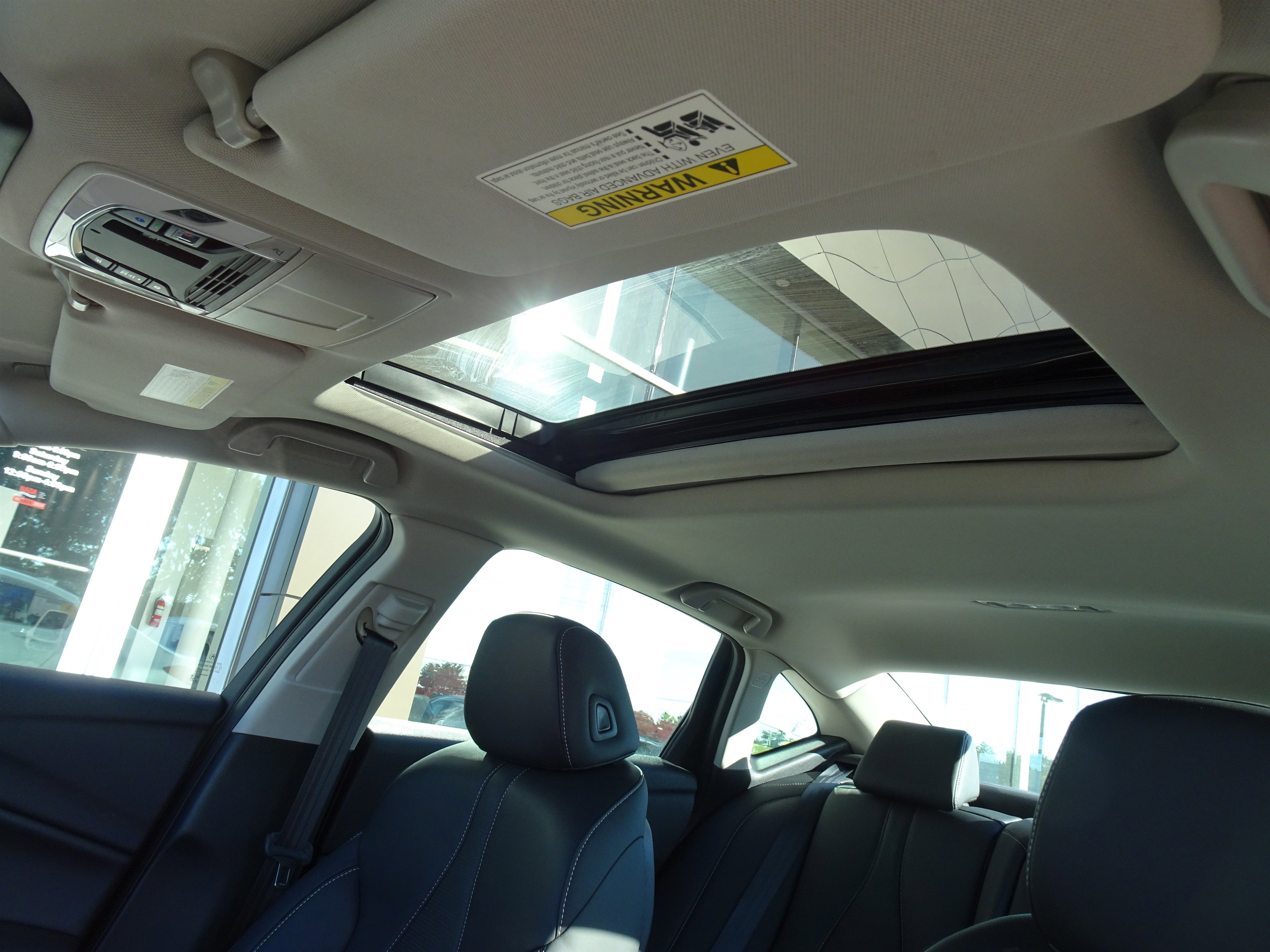 Used 2022 Acura TLX w/ Technology Package image 11