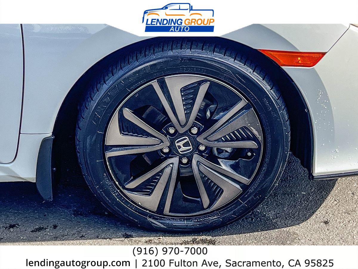 Used 2019 Honda Civic EX image 9