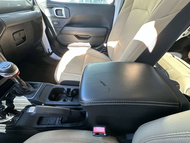 Used 2021 Jeep Wrangler Unlimited Sahara w/ LED Lighting Group image 25