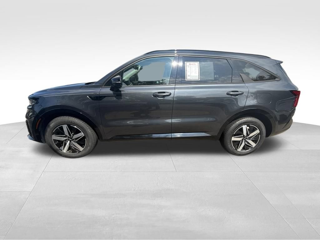 Used 2023 Kia Sorento S w/ Panoramic Sunroof Package FWD image 3