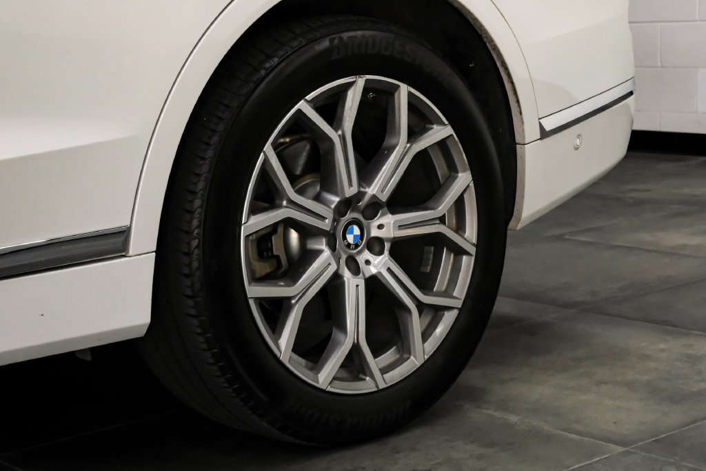 Used 2020 BMW X7 xDrive40i w/ Parking Assistance Package AWD/4WD image 80