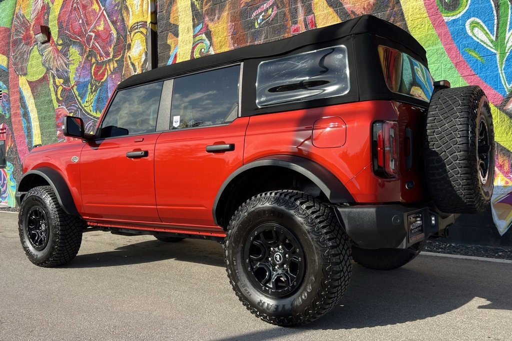 Used 2023 Ford Bronco Wildtrak image 5