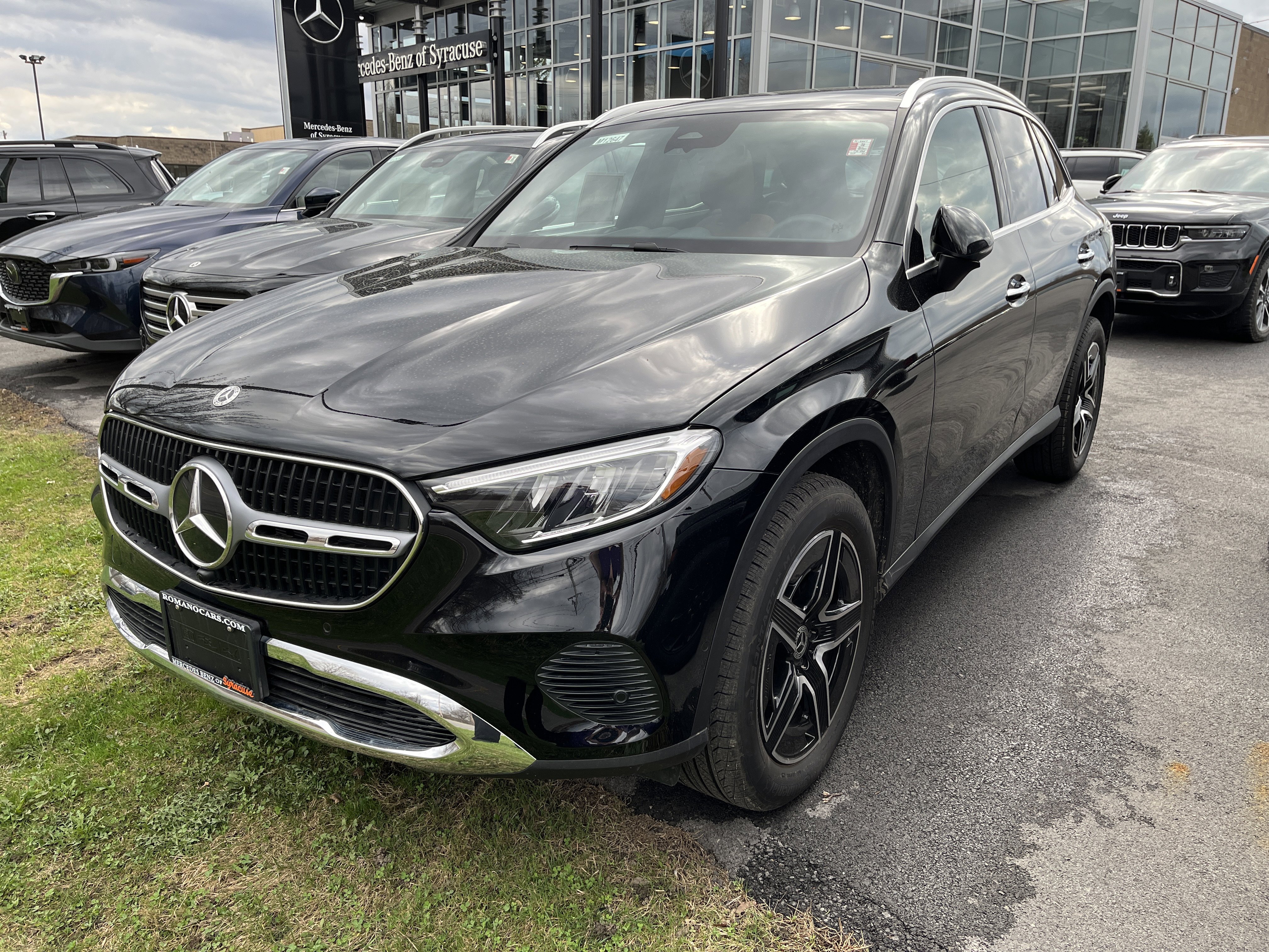 Used 2026 Mercedes-Benz GLC 300 4MATIC image 3