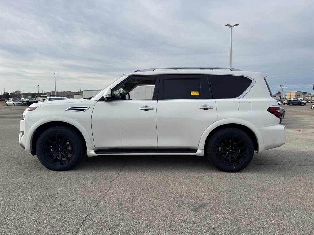 Used 2024 Nissan Armada SL w/ Captain's Chairs Package image 2