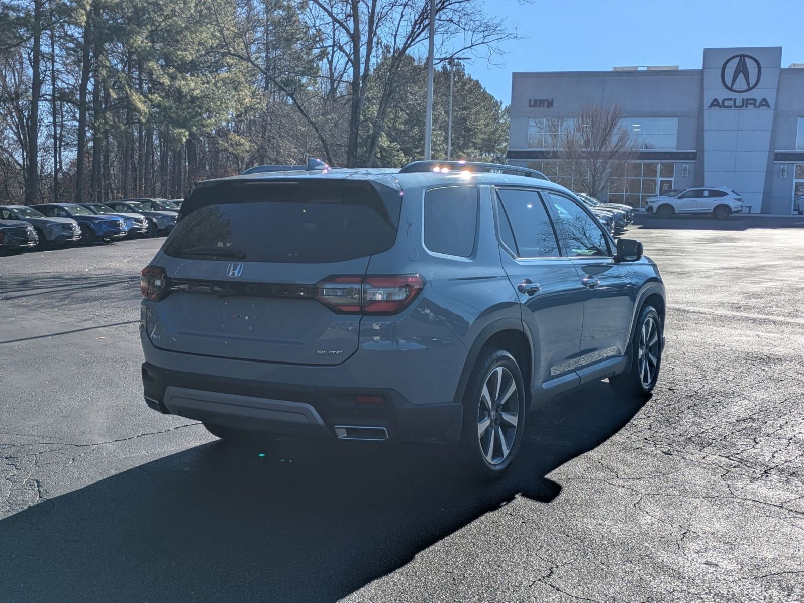 Used 2023 Honda Pilot Elite image 5