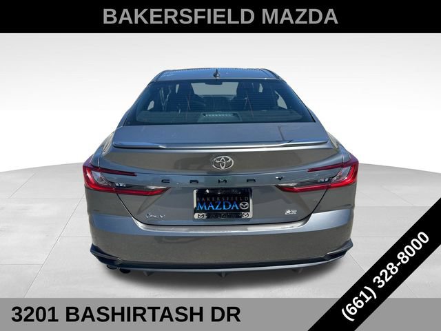 Used 2025 Toyota Camry SE FWD image 4