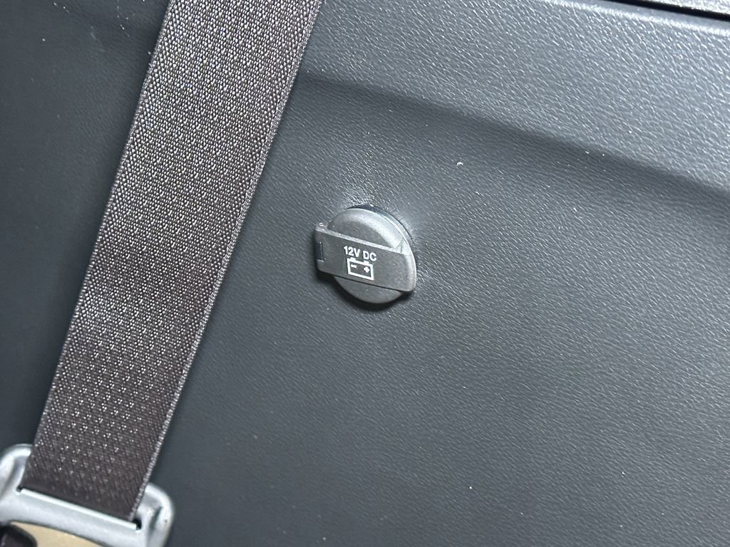 New 2026 Chrysler Pacifica Select AWD/4WD image 16