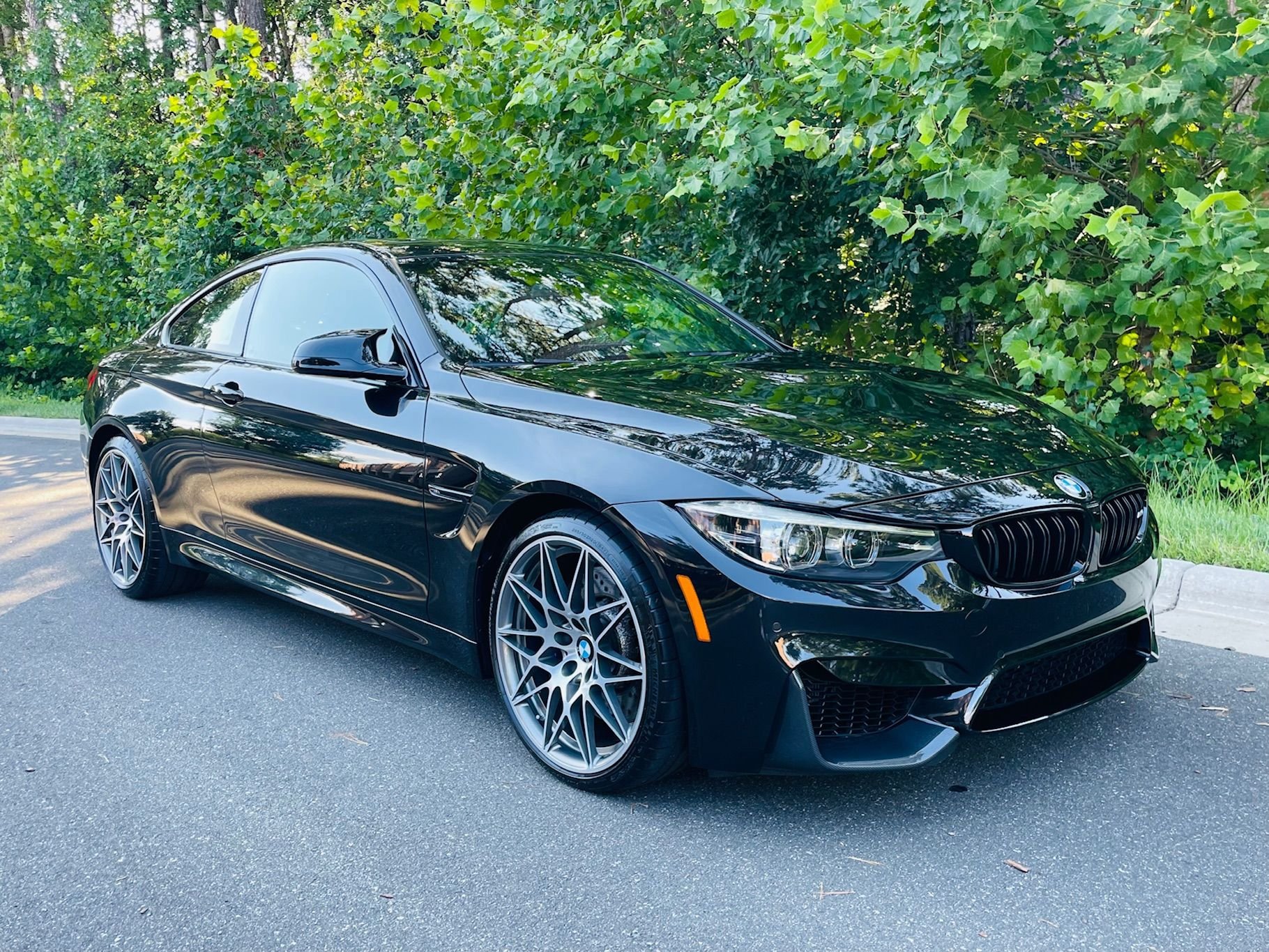 Used 2019 BMW M4 Coupe w/ Competition Package RWD image 10