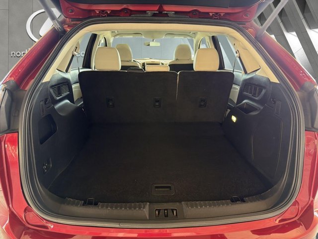 Used 2016 Ford Edge Titanium FWD image 22