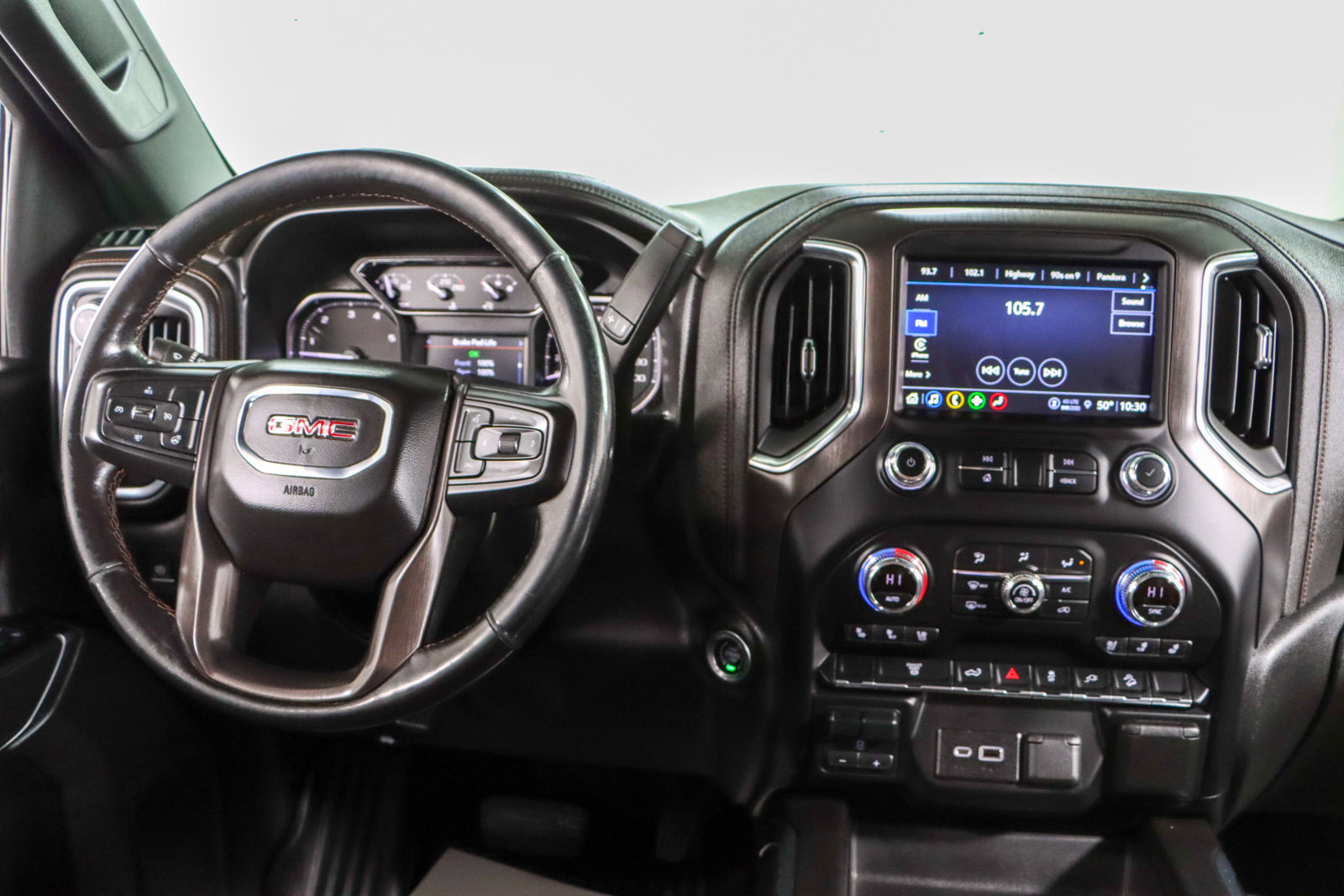 Used 2022 GMC Sierra 2500 AT4 w/ Gooseneck/5TH Wheel Package image 18