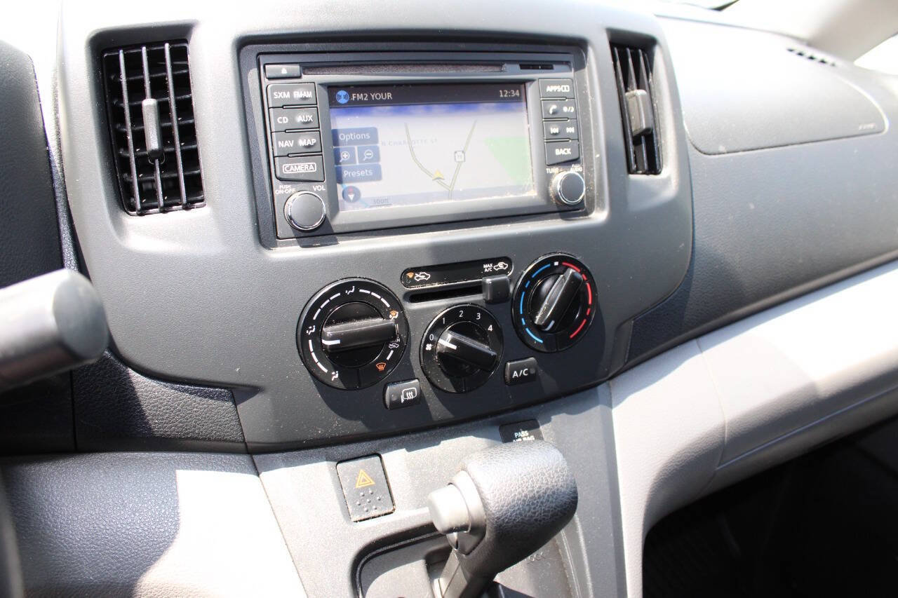 Used 2017 Nissan NV200 SV w/ Technology Package FWD image 15