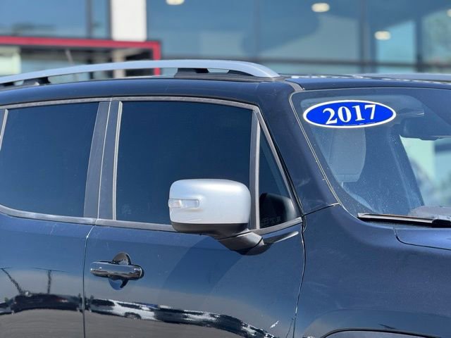 Used 2017 Jeep Renegade Limited image 4