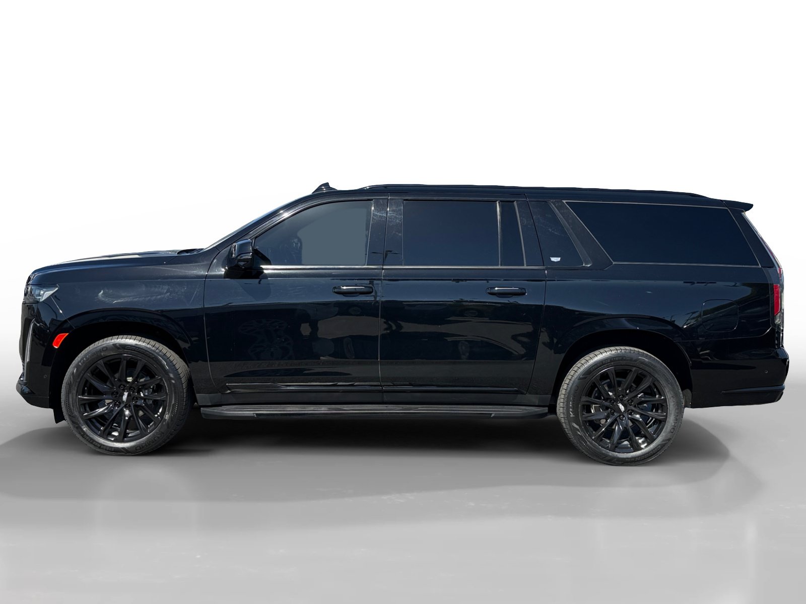 Used 2023 Cadillac Escalade ESV Sport w/ LPO, ONYX Package AWD/4WD image 2