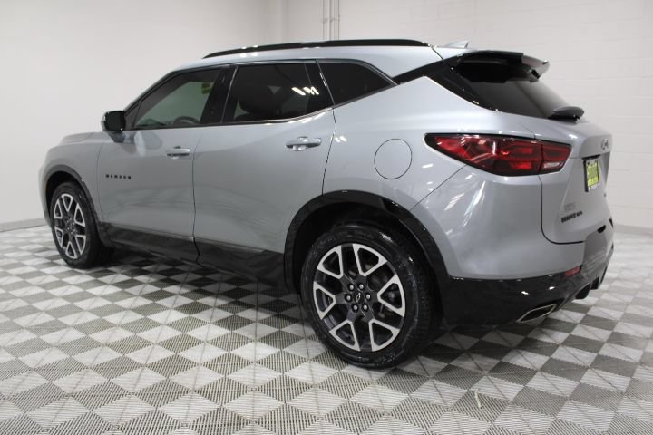 Used 2023 Chevrolet Blazer RS w/ Driver Confidence II Package AWD/4WD image 10