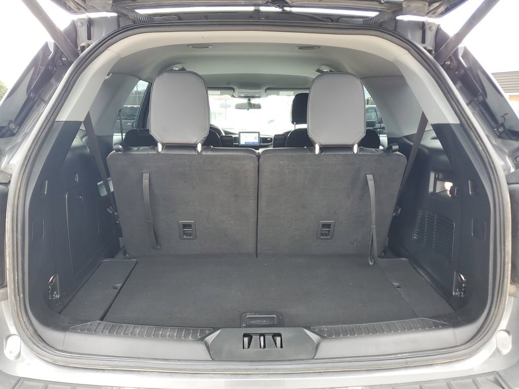 Certified 2023 Ford Explorer XLT w/ Equipment Group 202A image 6