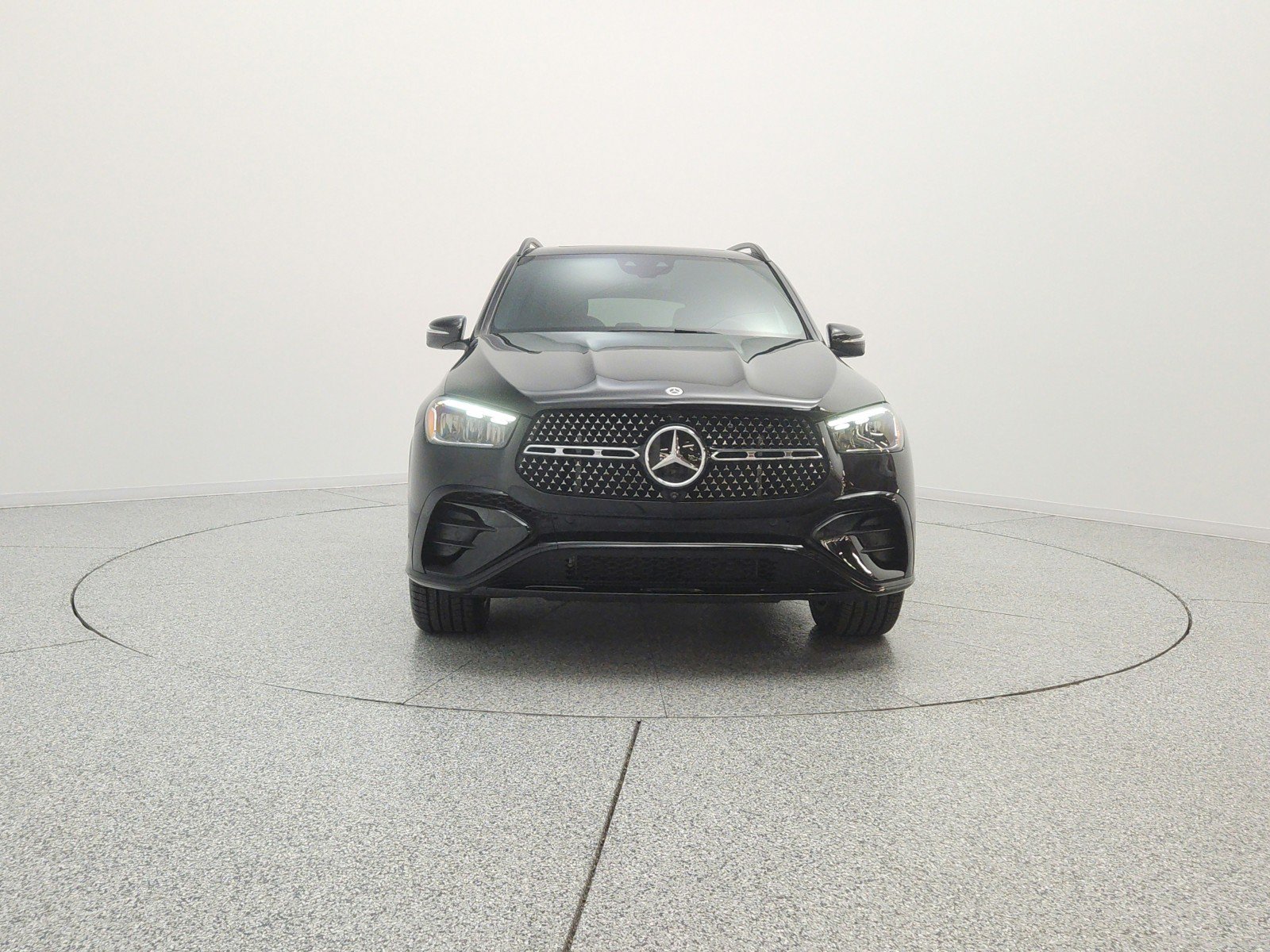 Certified 2024 Mercedes-Benz GLE 580 4MATIC image 2