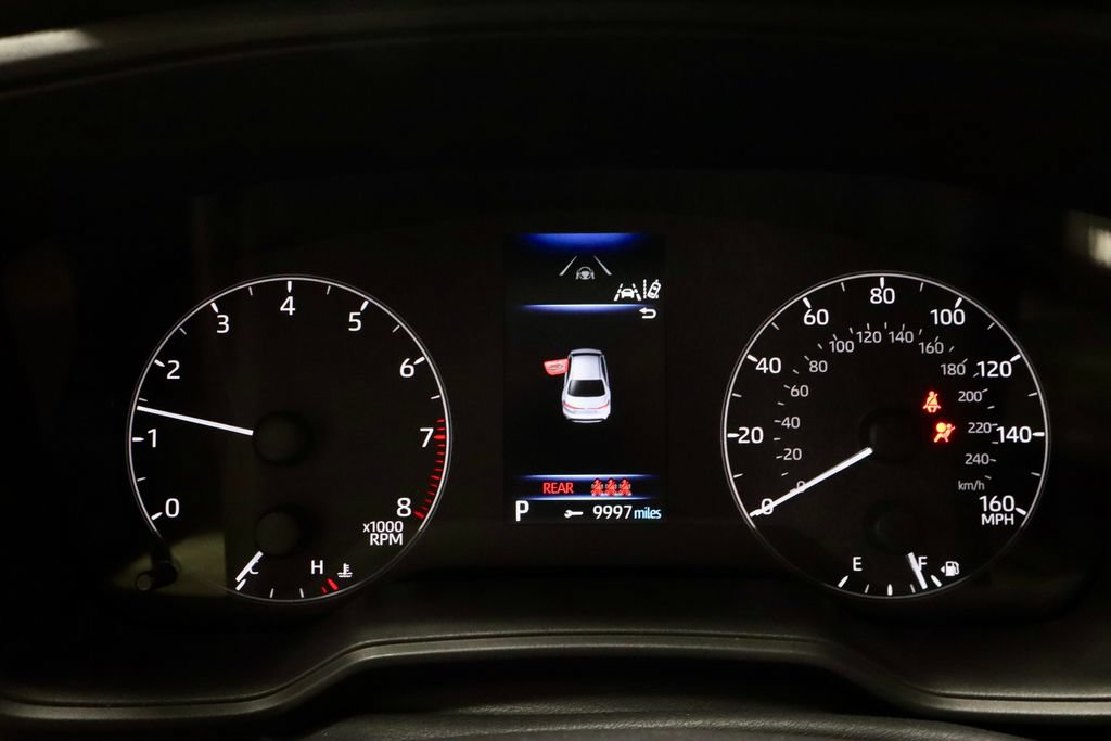Used 2025 Toyota Corolla LE FWD image 28