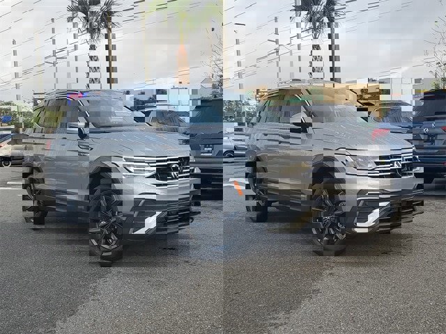 Certified 2023 Volkswagen Tiguan SE